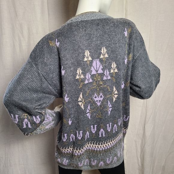 Vintage Weekend Edition Grey  Metallic Gold Geometric Mock Neck Knit Sweater - Picture 5 of 16